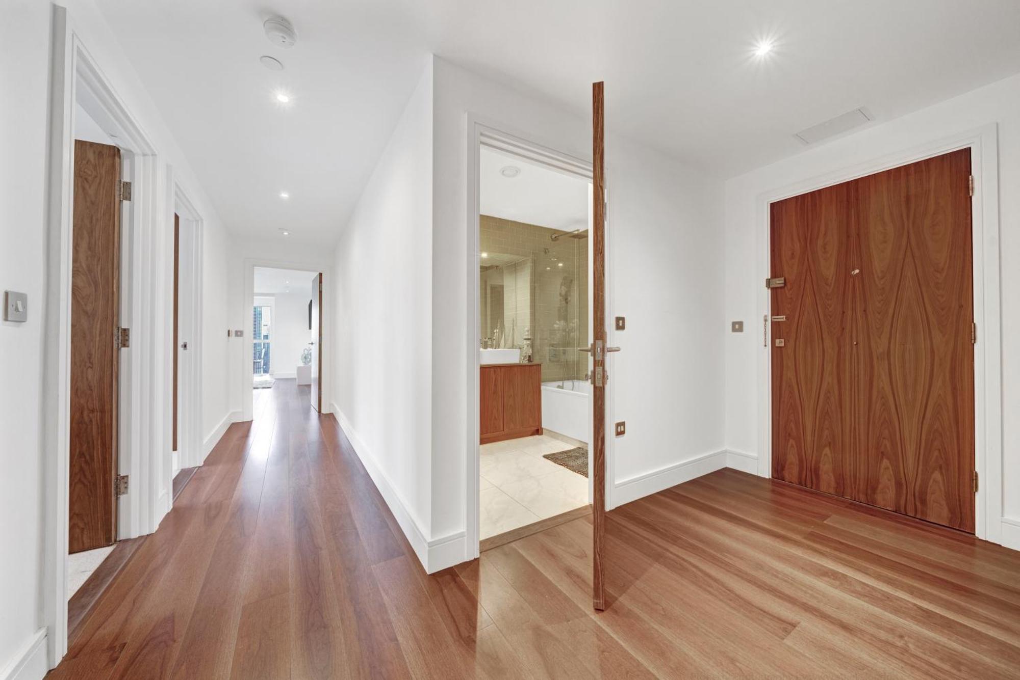 Appartement Modern Two Bed Serviced In Canary Wharf - Perfect For Long Stay, Business, Leisure And Relocations *
