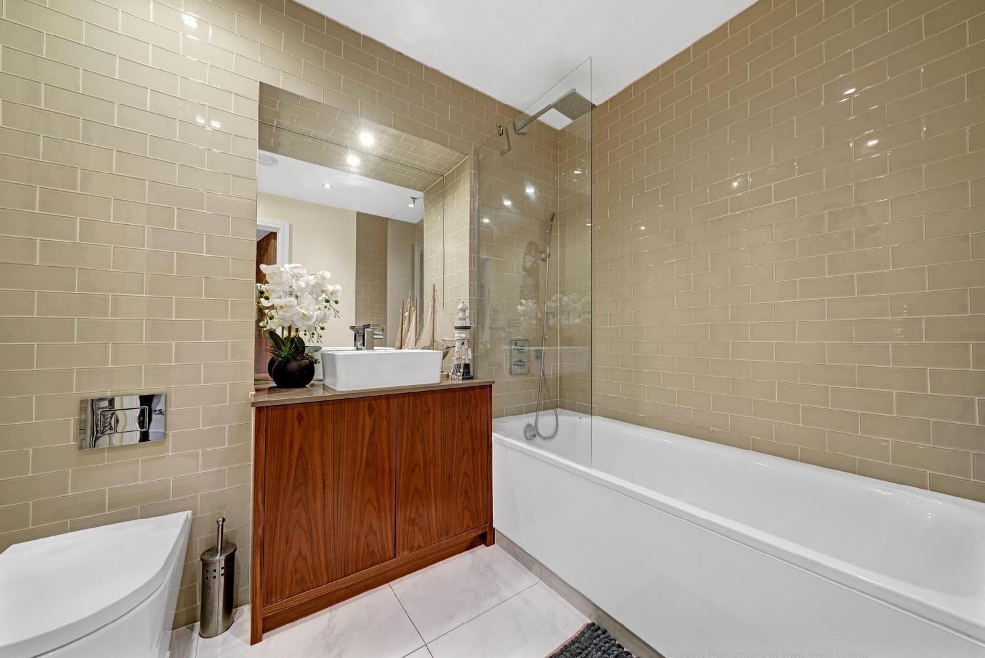 Appartement Modern Two Bed Serviced In Canary Wharf - Perfect For Long Stay, Business, Leisure And Relocations