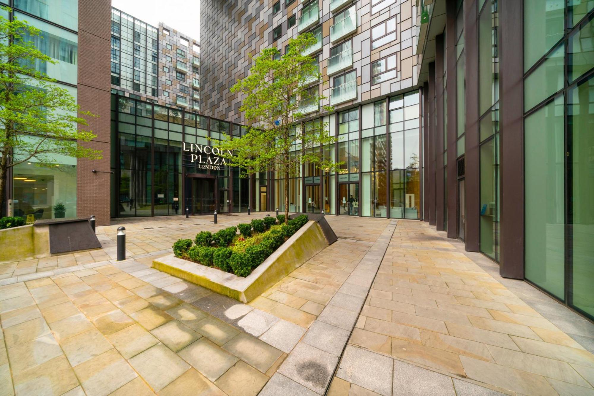 Modern Two Bed Serviced In Canary Wharf - Perfect For Long Stay, Business, Leisure And Relocations Appartement *
